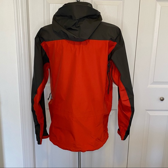 Mountain Hard Wear GORE-TEX PACLITE® Jacket Med - Picture 6 of 10